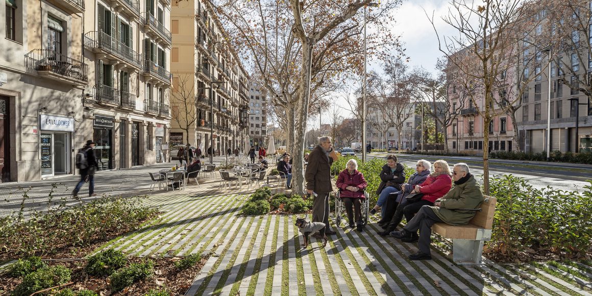 Les boulevards redeviendront-ils des lieux de quartier ? Passeig de Sant Joan, Lola Domènech Arquitecta, Barcelone